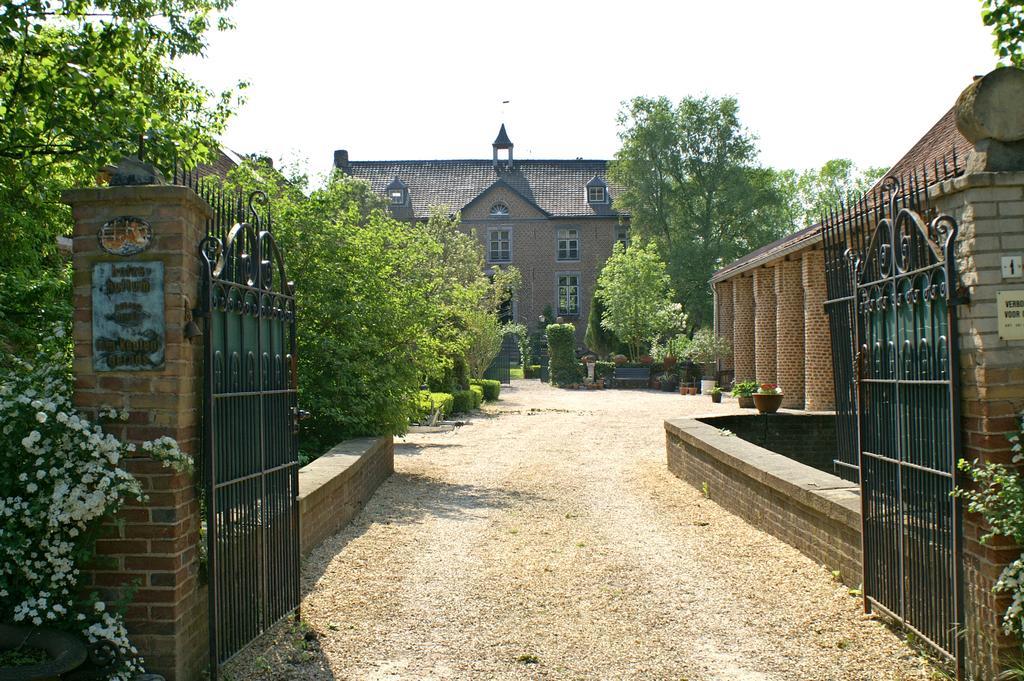 Chateau Holtum Hotel Born Exterior foto